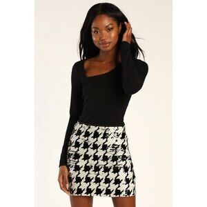 Cue the Party Black and White Sequin Houndstooth Mini Skirt, Size Small